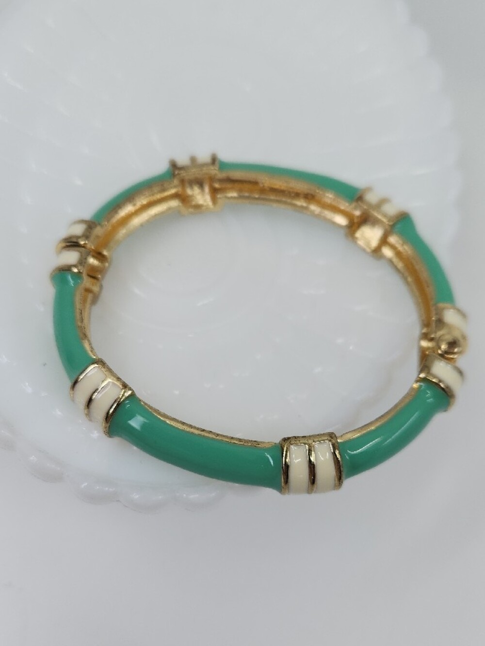 For Nash Gold-Tone Green Enamel Hinged Bangle Bracelet Signed